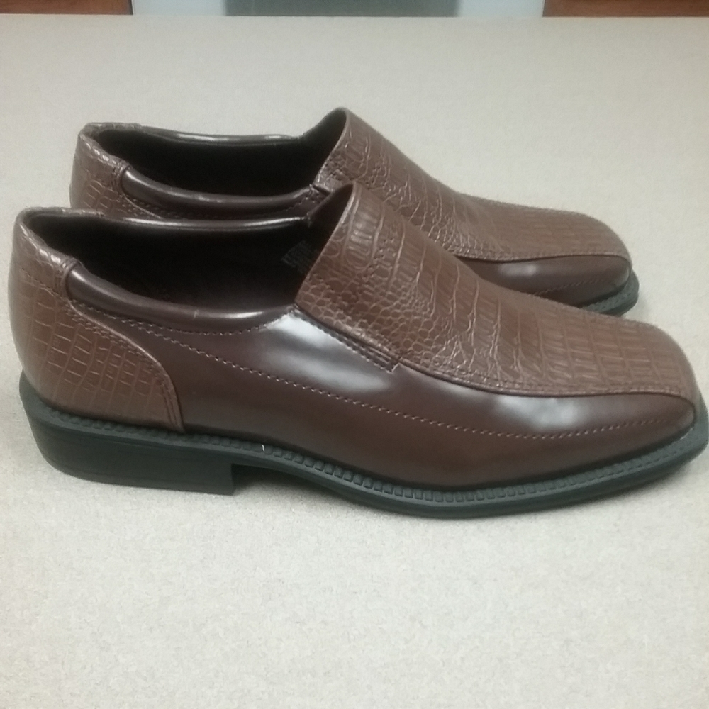 NWOT TAGS SHOES